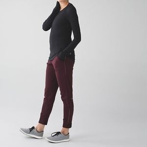 Lululemon Post Barre pant Bordeaux Drama